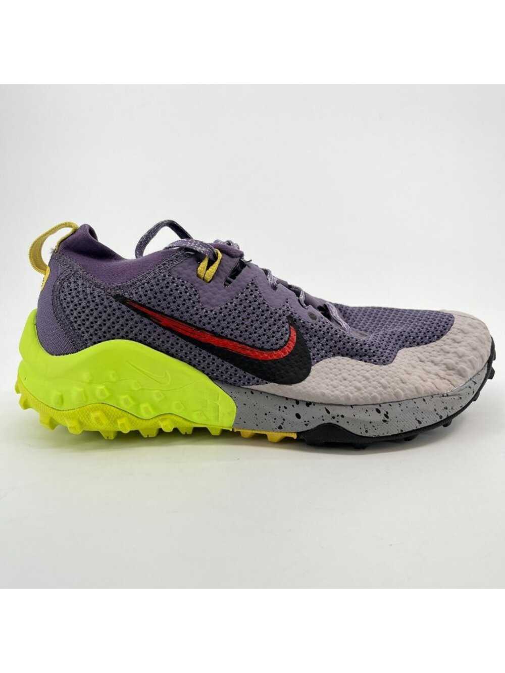 Nike Wildhorse 7 Womens Size 7.5 Purple Red Yellow Trail Running Shoes Sneakers